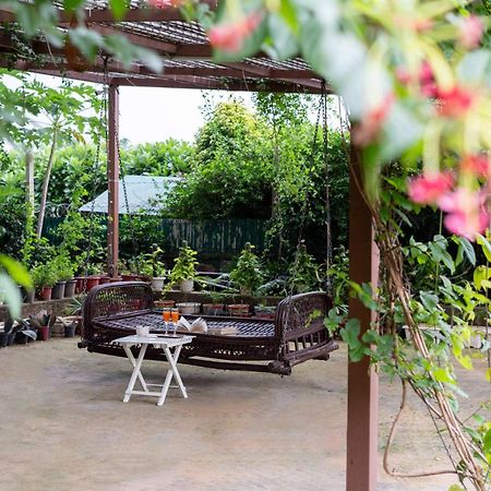 Stayvista At Idyllic Farmhouse - A Glasshouse With Outdoor Pool Gurgaon Esterno foto