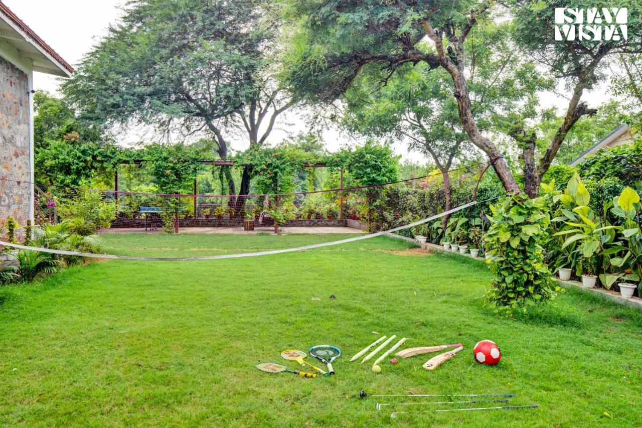 Stayvista At Idyllic Farmhouse - A Glasshouse With Outdoor Pool Gurgaon Esterno foto